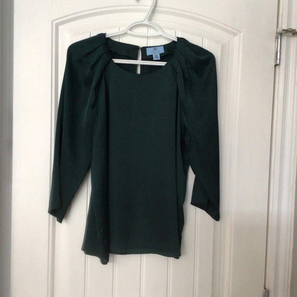 CeCe Ladies Blouse Sz Medium, Forest Green with back button closure